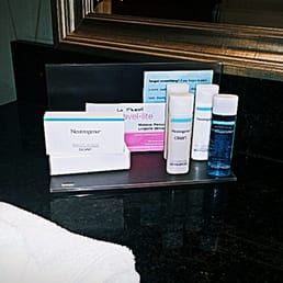 Neutrogena & Make Up Wipes Neutrogena & Make Up Wipes