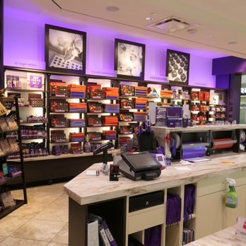 Purdys Chocolatier - the inside of a store - Chocolatiers & Shops Near Me - Mississauga, Ontario Purdys Chocolatier - the inside of a store - Chocolatiers & Shops Near Me - Mississauga, Ontario