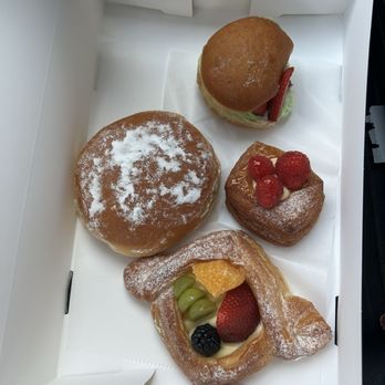 Paris Baguette - pistachio filled pastry - Bakeries Near Me - Overland Park, Kansas Paris Baguette - pistachio filled pastry - Bakeries Near Me - Overland Park, Kansas