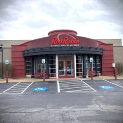 Red Robin Gourmet Burgers and Brews - Main Entrance (Tip: don't use the side door, which is the first one you see when you pull in, drive around until you see this entrance) ...