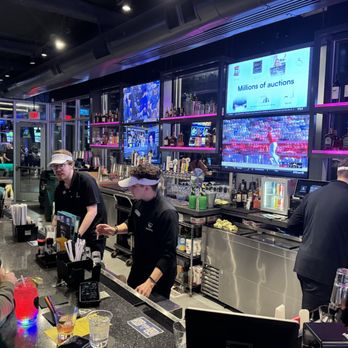 Topgolf - Sports Bars Near Me - Ontario, California