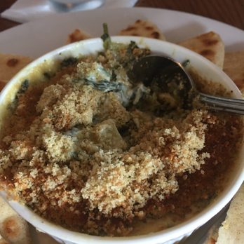 Tug's Casual Dining - Spinach dip with way too much dry bread crumbs - New American Near Me - Memphis, Tennessee