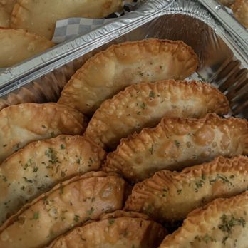 T's Kitchen - Caterers Near Me