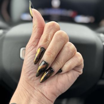 Bloomfield Nails & Spa - Nail Salons Near Me - Grosse Pointe Woods, Michigan