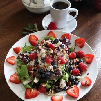 Garden Berry Cafe - Garden Berry Salad - New American Near Me - Hinsdale, Illinois Garden Berry Cafe - Garden Berry Salad - New American Near Me - Hinsdale, Illinois