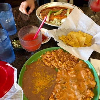 Fiesta Grande - Pollo en crema and a burrito - Mexican Near Me - Spokane Valley, Washington