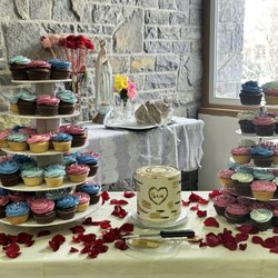 Bare Bistro- Fedora's Cakes & Bakes - Wedding setup
