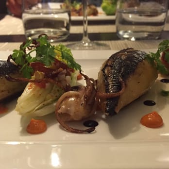 Chez Ospi - "Chipirons farcis Basquaise, cœur de sucrine et coulis de piquillo au piment d'espelette" - Restaurants Near Me - Biarritz, 64