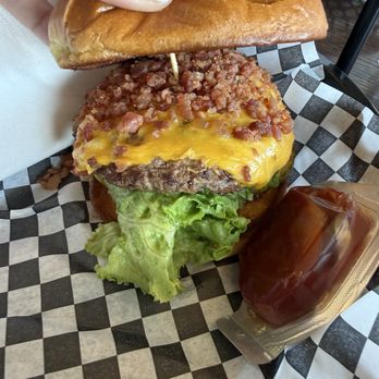 Brew City Burgers - CHEESEBURGER - Burgers Near Me - Gilroy, California Brew City Burgers - CHEESEBURGER - Burgers Near Me - Gilroy, California