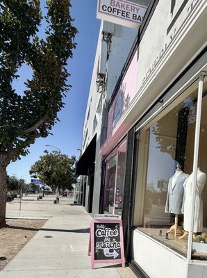 Cake Monkey Bakery by null