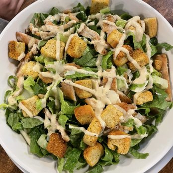 El Sabor Caribeno - Ensalada Caesar con pollo a la plancha - Dominican Near Me - Katy, Texas El Sabor Caribeno - Ensalada Caesar con pollo a la plancha - Dominican Near Me - Katy, Texas