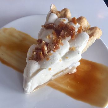 Fishing With Dynamite - Banana cream toffee pie - Seafood Near Me - Manhattan Beach, California