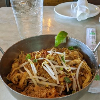 Eathai - Chicken Pad Thai - Thai Near Me - Boca Raton, Florida