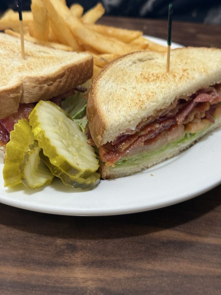 Mt Carroll Cafe Logo