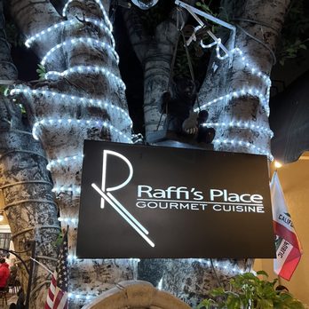 Raffi's Place - Middle Eastern Near Me - Glendale, California