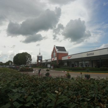 McArthurGlen Troyes - Shopping Centers Near Me - Pont-Sainte-Marie, 10 McArthurGlen Troyes - Shopping Centers Near Me - Pont-Sainte-Marie, 10