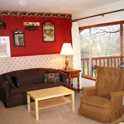 Hickory Hollow Resort - 2 bedroom individual cabin-Living Room