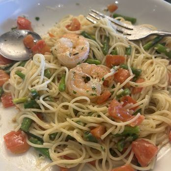 Olive Garden Italian Restaurant - Shrimp Scampi - Italian Near Me - Clovis, California Olive Garden Italian Restaurant - Shrimp Scampi - Italian Near Me - Clovis, California