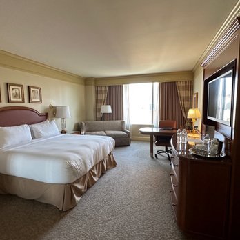 Conrad Indianapolis - 1220 - Hotels Near Me - Indianapolis, Indiana