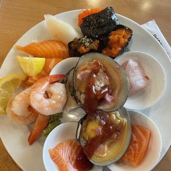 Mizumi - Sushi Bars Near Me - Little Neck, New York