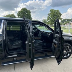 Elan Limousine Service - Inside the Yukon Denali XL