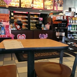 Dunkin' - A snowy Saturday afternoon in Chesterton