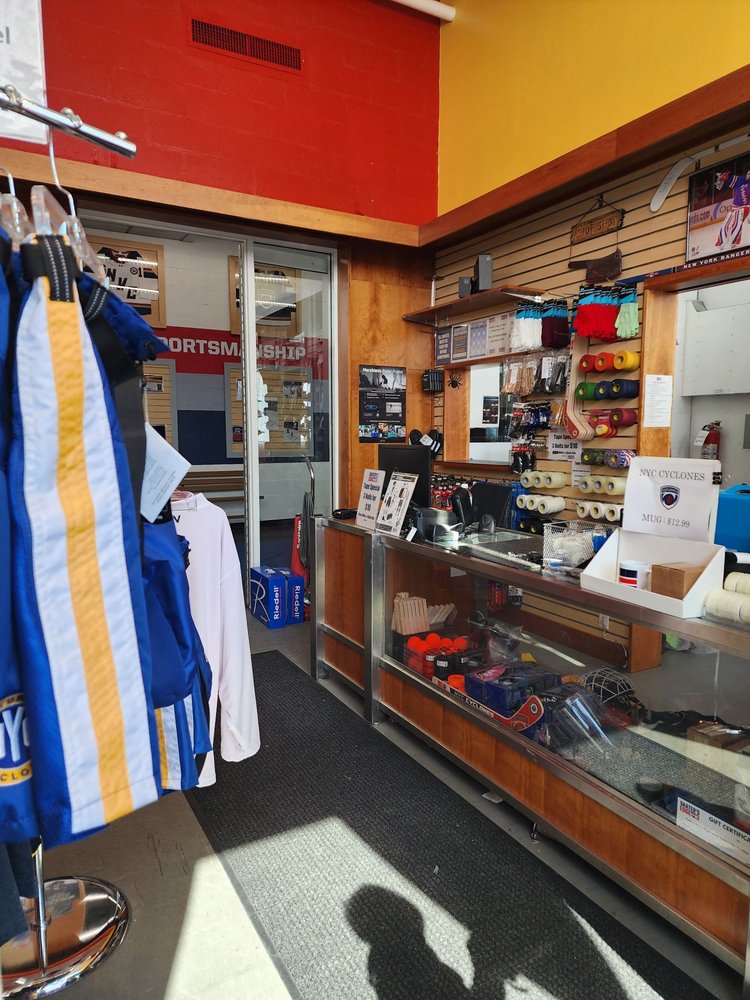 Skater's Edge Pro Shop Logo