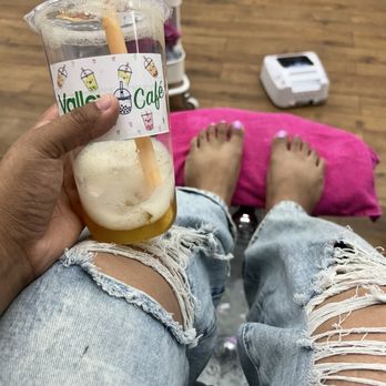 Tracy's Nail Spa - Cute pedi today - Nail Salons Near Me - El Monte, California