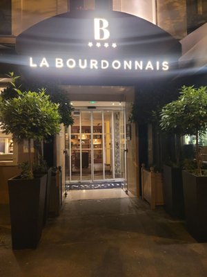 La Bourdonnais by null