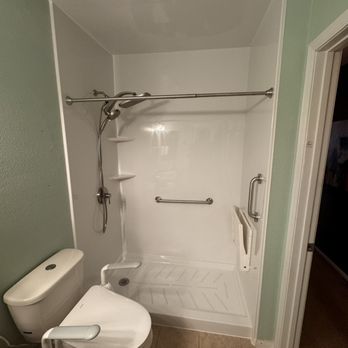 Shugarman's Bath - Beautiful even when barebones. - General Contractors Near Me - San Diego, California Shugarman's Bath - Beautiful even when barebones. - General Contractors Near Me - San Diego, California