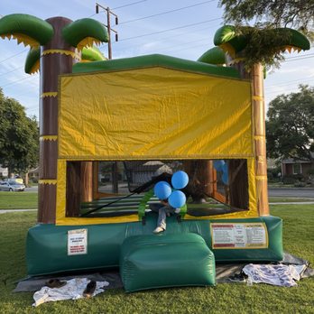 Cindy's Jumpers - Party Equipment Rentals Near Me - Paramount, California Cindy's Jumpers - Party Equipment Rentals Near Me - Paramount, California