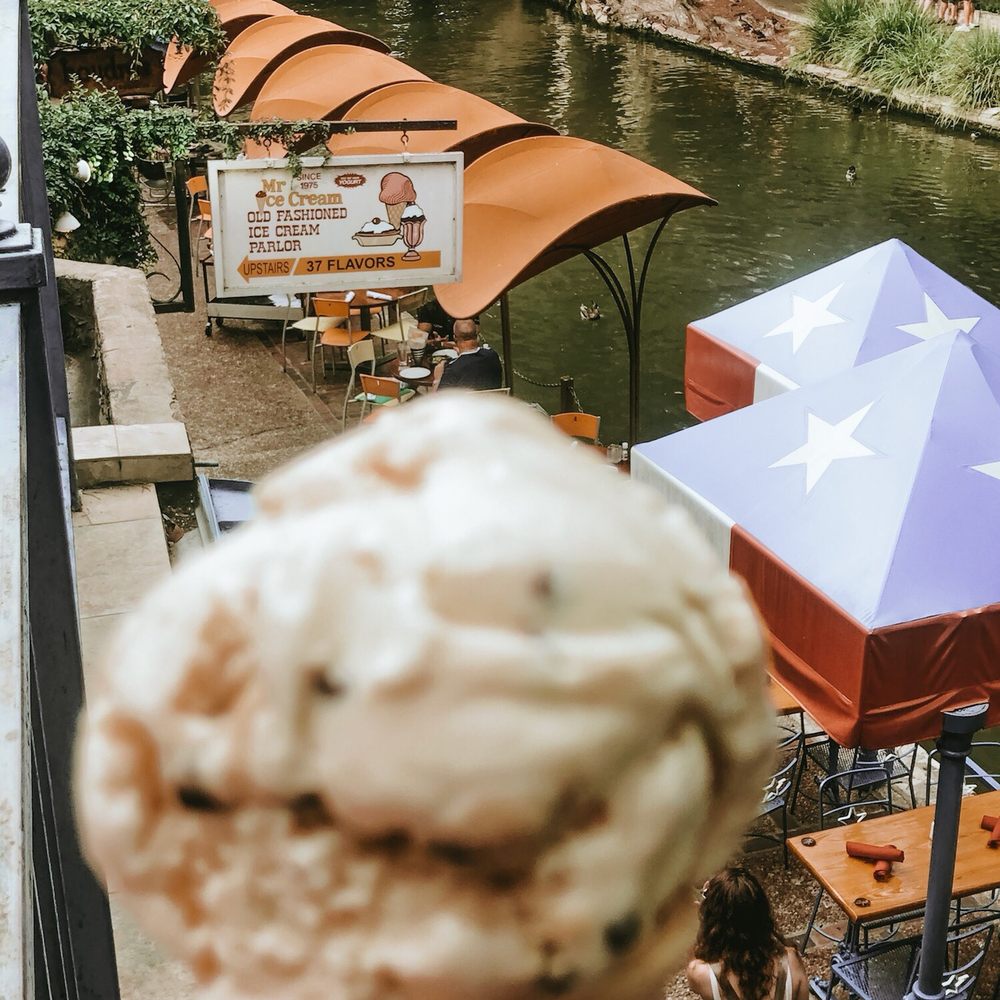 Mr Ice Cream - 1 Scoop Chocolate Chip Cookie Dough - Ice Cream & Frozen Yogurt Near Me - San Antonio, Texas Mr Ice Cream - 1 Scoop Chocolate Chip Cookie Dough - Ice Cream & Frozen Yogurt Near Me - San Antonio, Texas
