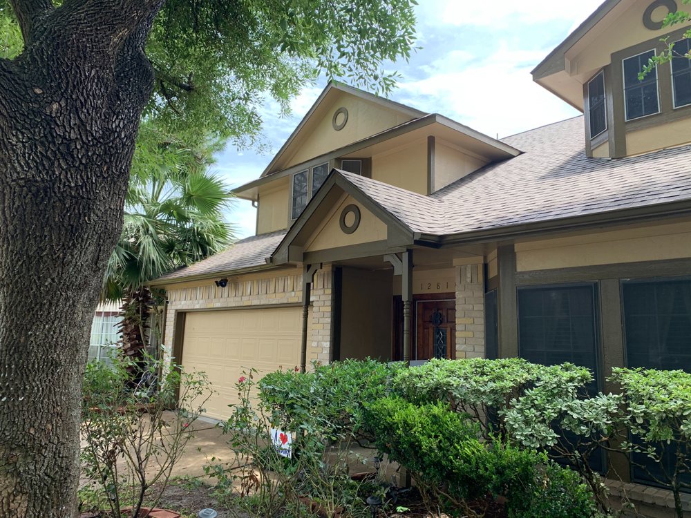 Slide of Everest Siding and Windows Contractor Houston