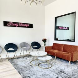 Glamour beauty salon