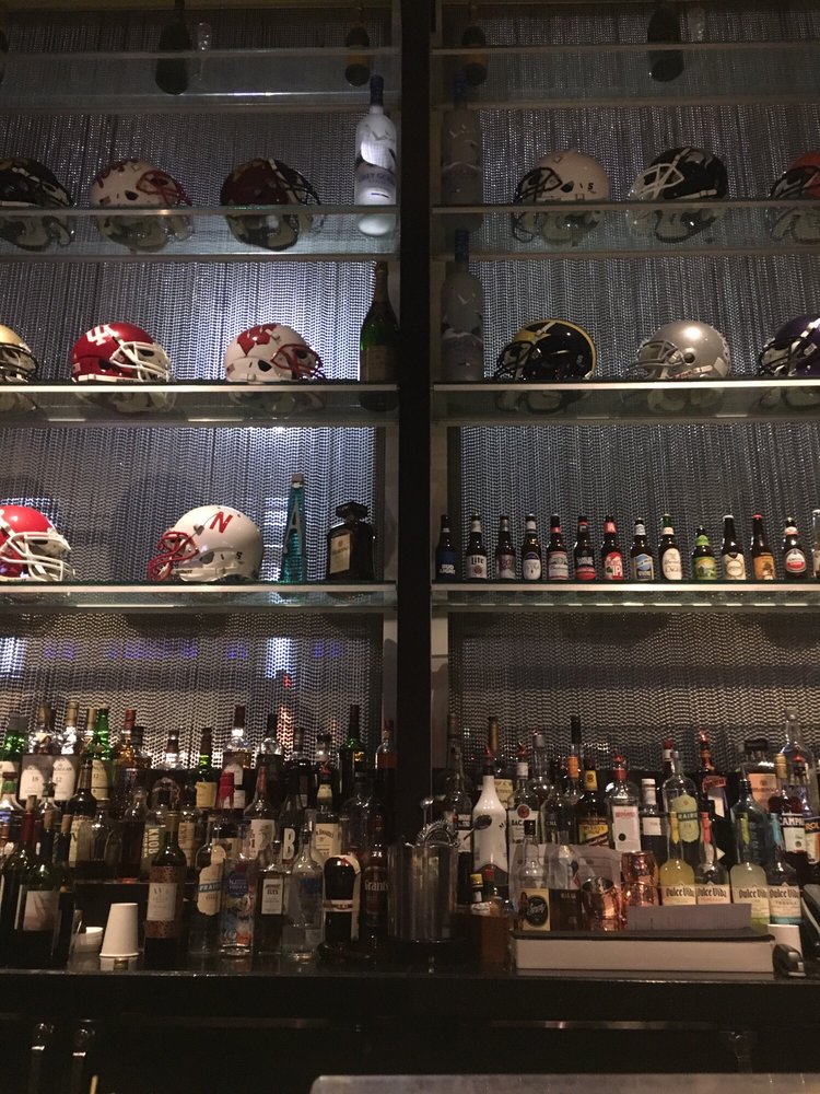 CHRISTOPHER’S BAR Updated September 2024 10 Livingston Ave, New