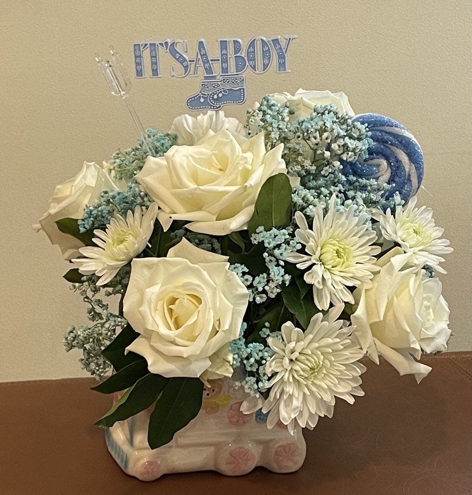 EARTHWRIGHT FLORIST 13 Photos 259 Union St, Holbrook, Massachusetts