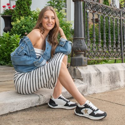 Shoe Station by null