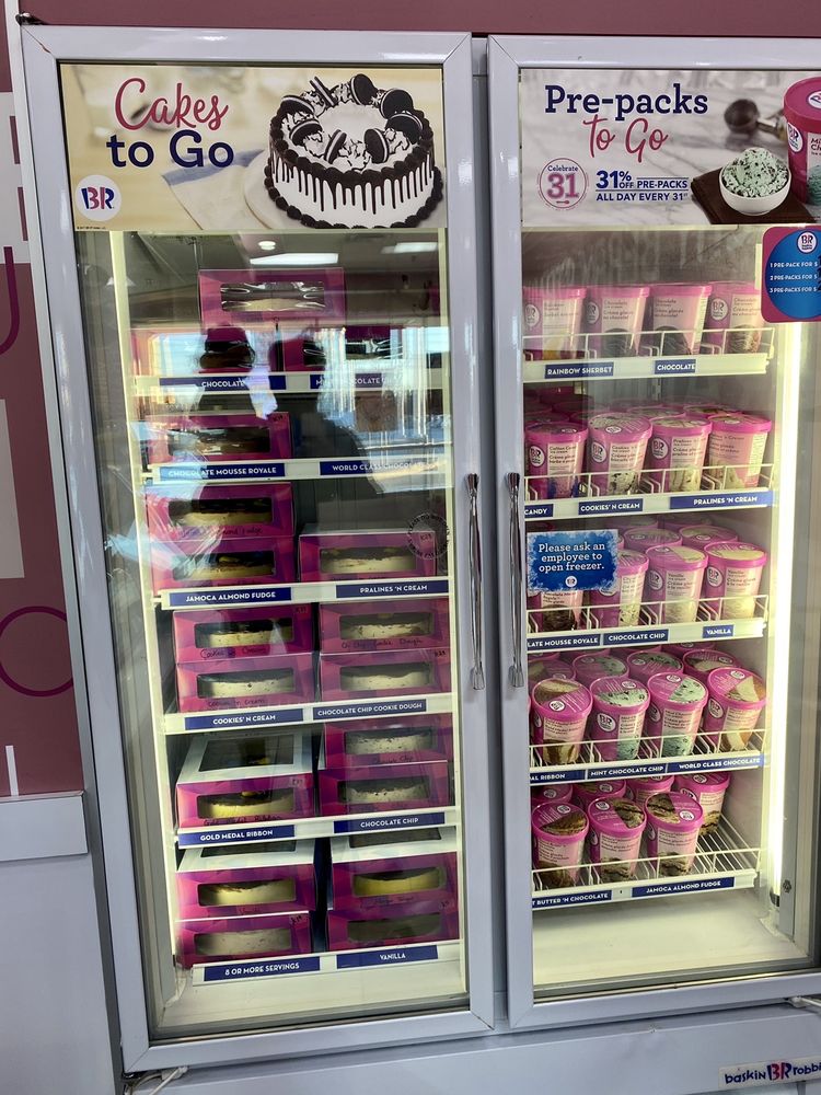 BASKIN ROBBINS Updated September 2024 16 Photos 660 Av Eglinton O