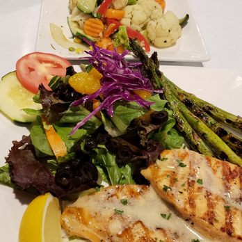 Crab Avenue - Grilled Salmon with Garlic Buuter, Asparagus, and Green Salad - Seafood Near Me - Glendale, California
