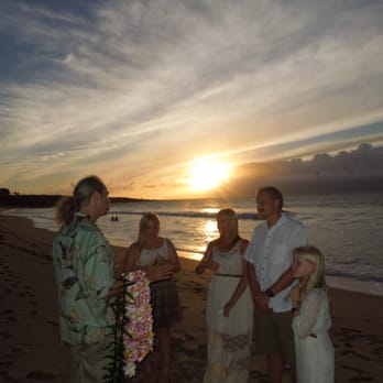 Aloha Fun Weddings - Vow renewal - Wedding Planning Near Me - Kihei, Hawaii Aloha Fun Weddings - Vow renewal - Wedding Planning Near Me - Kihei, Hawaii