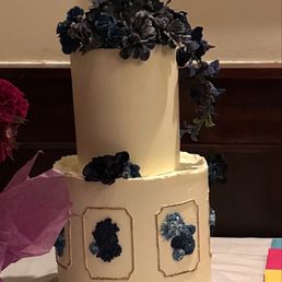 This was the final cake. It was gorgeous and tasty. This was the final cake. It was gorgeous and tasty.