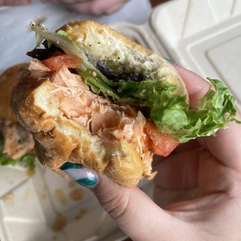 Finch & Bull - Salmon LT - Food Trucks Near Me - Aberdeen, Washington Finch & Bull - Salmon LT - Food Trucks Near Me - Aberdeen, Washington