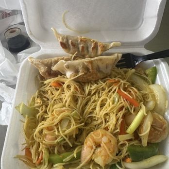 Loy Loy Dim Sum - Singapore Rice Noodles with Shrimp - Dim Sum Near Me - Houston, Texas Loy Loy Dim Sum - Singapore Rice Noodles with Shrimp - Dim Sum Near Me - Houston, Texas