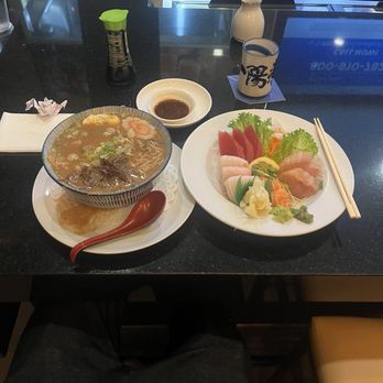 Izakaya Tenko - BBQ Beef Miso Ramen and Sashimi Sampler for $51.90- well worth the price - Japanese Near Me - Lake Forest, California Izakaya Tenko - BBQ Beef Miso Ramen and Sashimi Sampler for $51.90- well worth the price - Japanese Near Me - Lake Forest, California