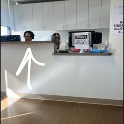 Labcorp - Rude unprofessional receptionist!