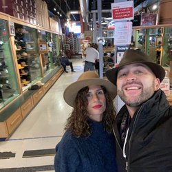 Henry the Hatter - We bought 4 hats , and they're wonderful !!!   Thanks Paul & Zach !!!!!!!
