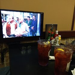 Ventanas Restaurant - TV on table