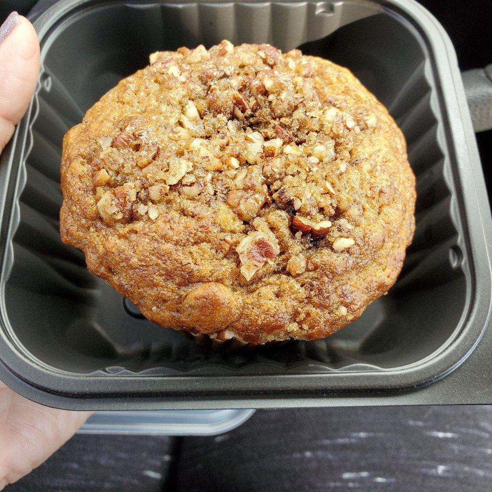Dulcédo Coffee - Banana nut muffin - Coffee & Tea Near Me - Richmond, Texas