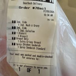 Receipt for 2 chicken sandwiches. Only 1 was included in the order.