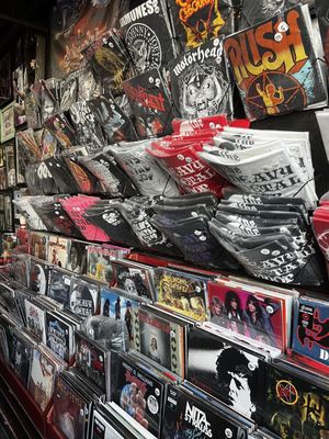 The Heavy Metal Shop by null